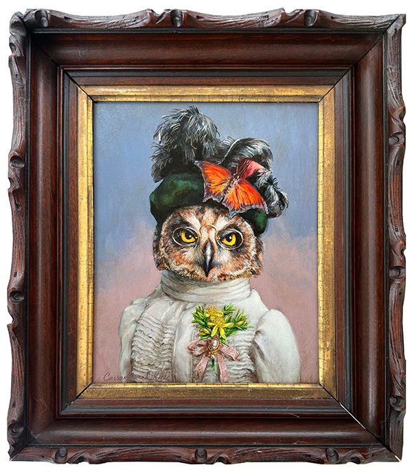 Miss Búho de orejas cortas Acrílico y óleo sobre algodón ascot montado en panel ACM (8in. X 10pulg.) En un marco antiguo restaurado (12.5pulg. x 14.5en.) Con el búho de orejas cortas, la hierba de San Juan de pantano y el ala de hoja de perrigia.