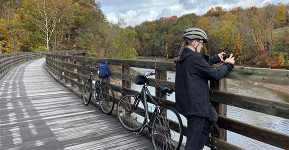 Sendero de enredaderas de Virginia